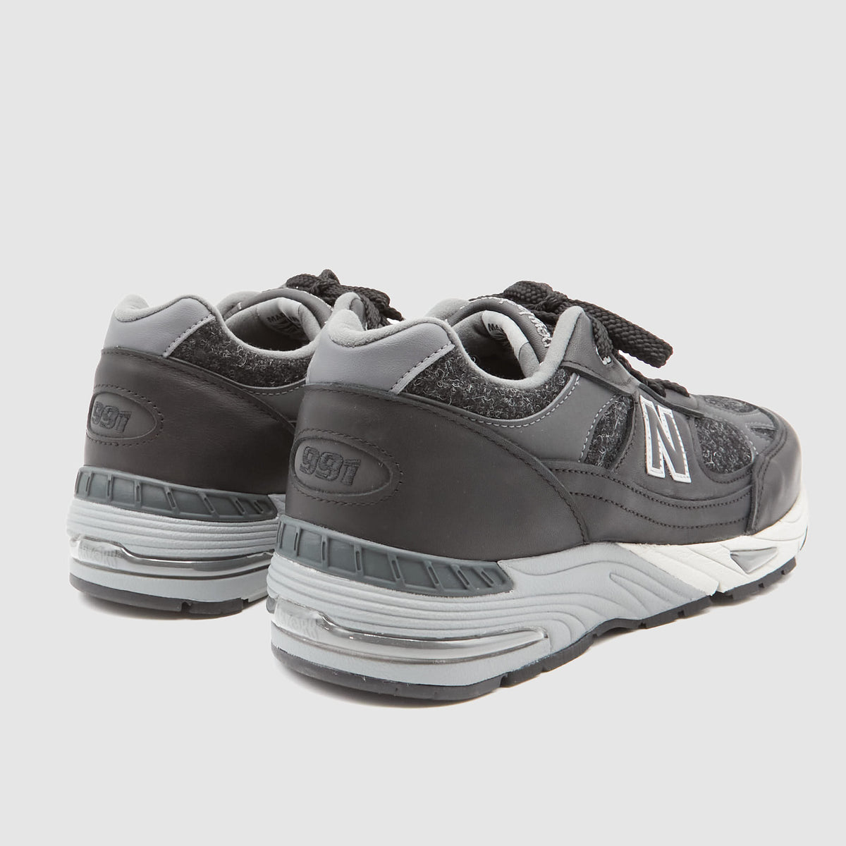 New Balance Made in England 991 Harris Tweed® Sneakers