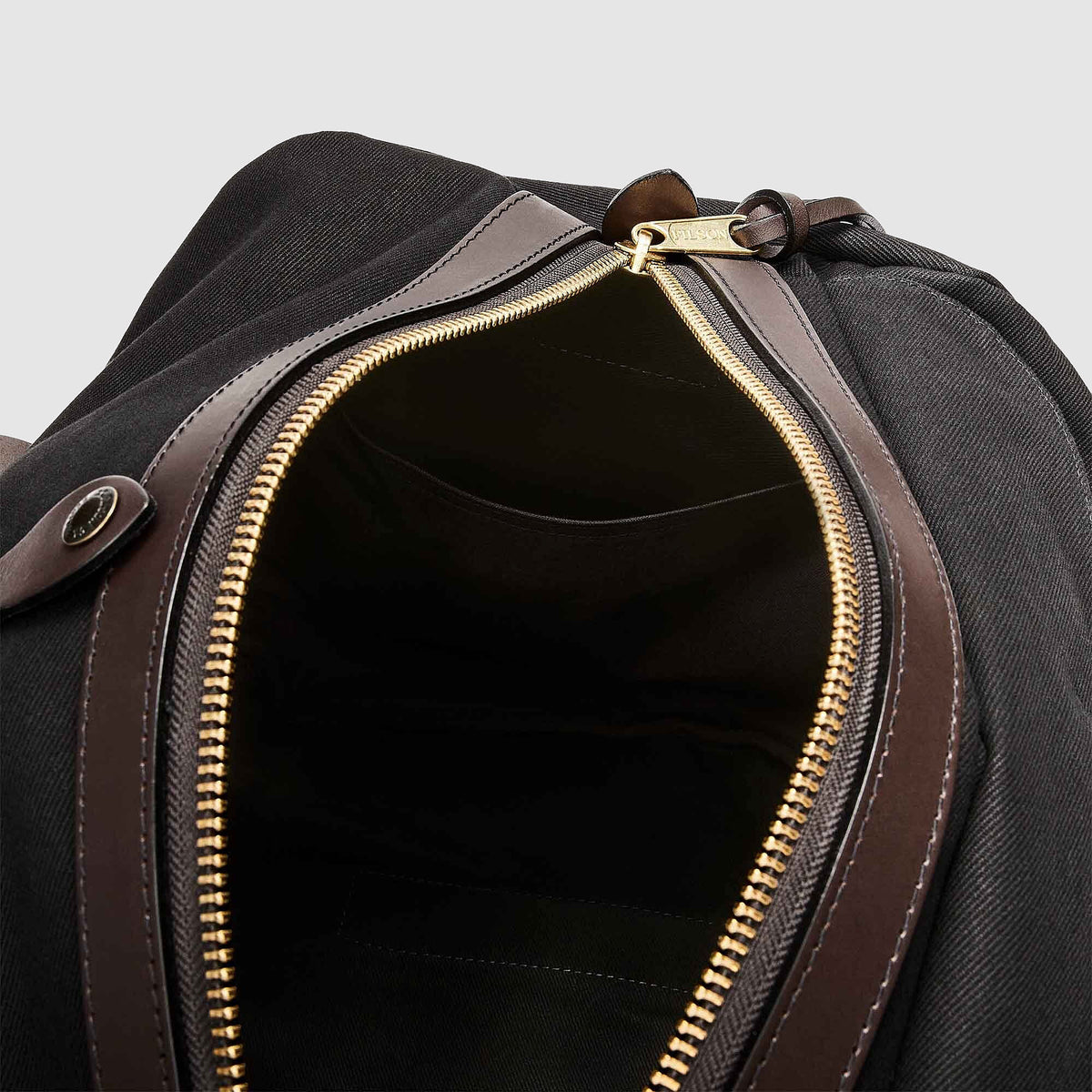 Filson Duffle Bag Medium