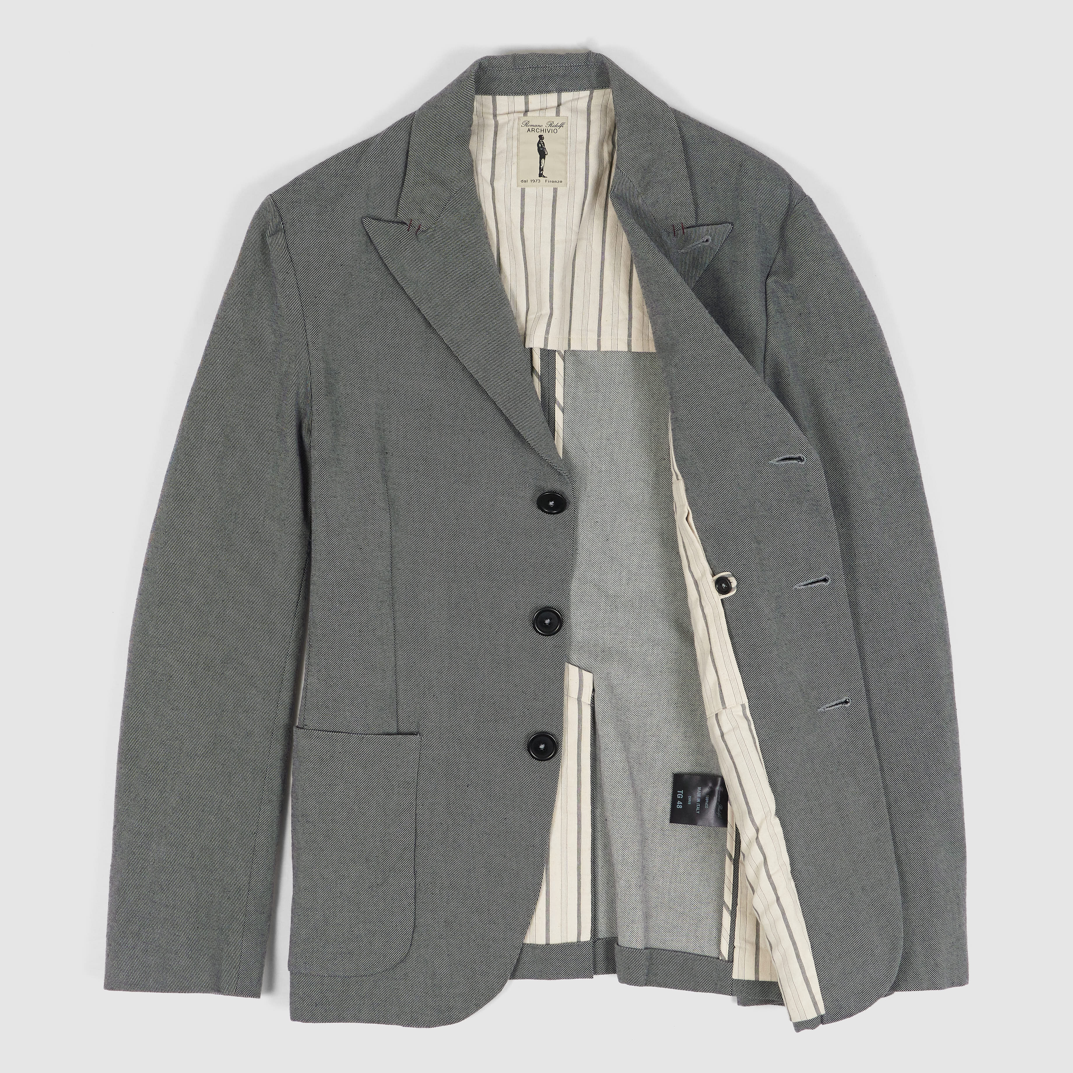 Archivio Cotton Lightweight Three Button Peak Lapel Blazer