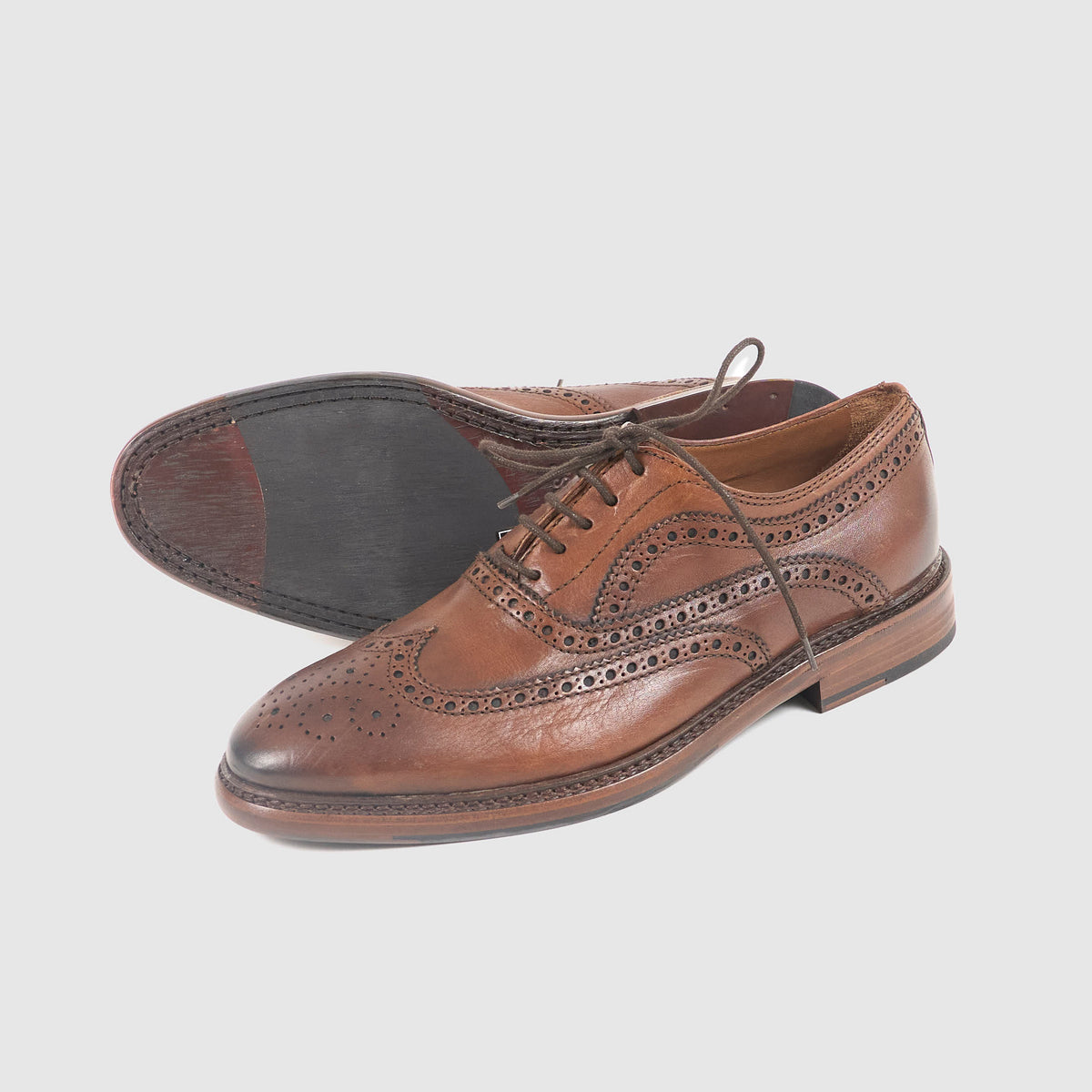 Lottusse Brogues Shoe
