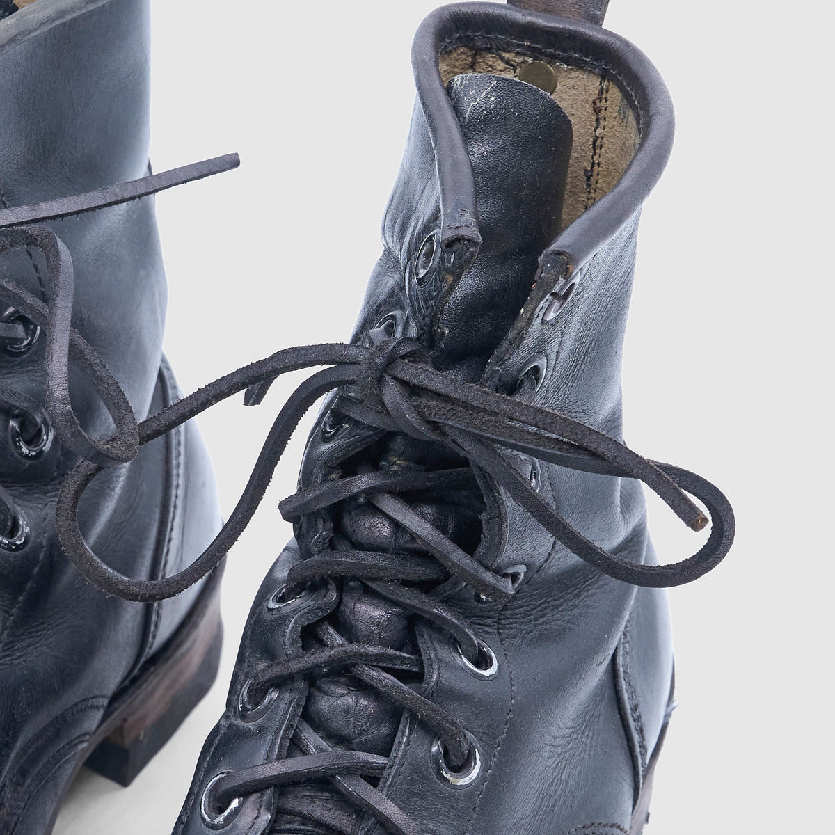 Irregular Vintage Militar Boots
