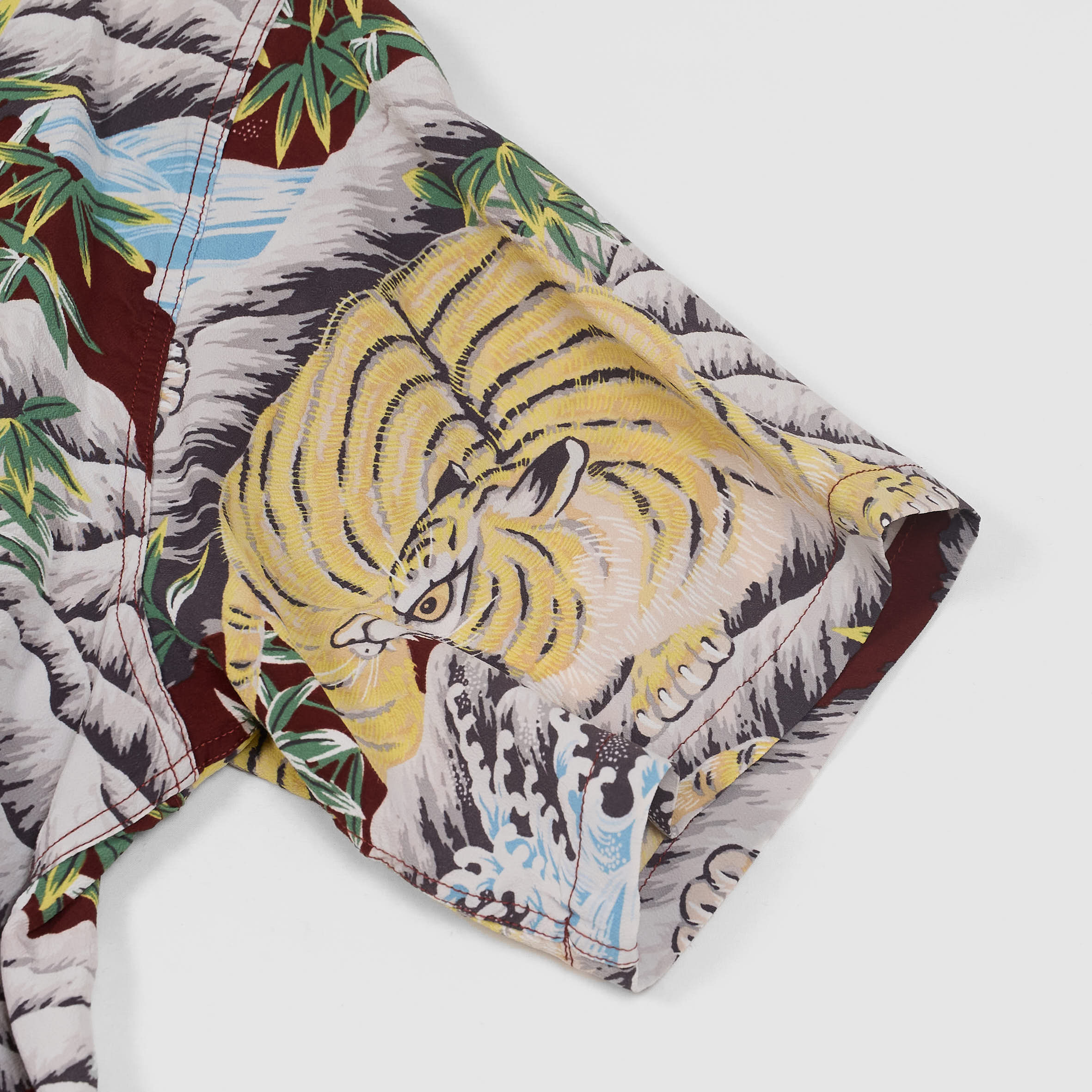Sun Surf Short Sleeve Hawaiian Fighting Tiger Shirt - DeeCee style