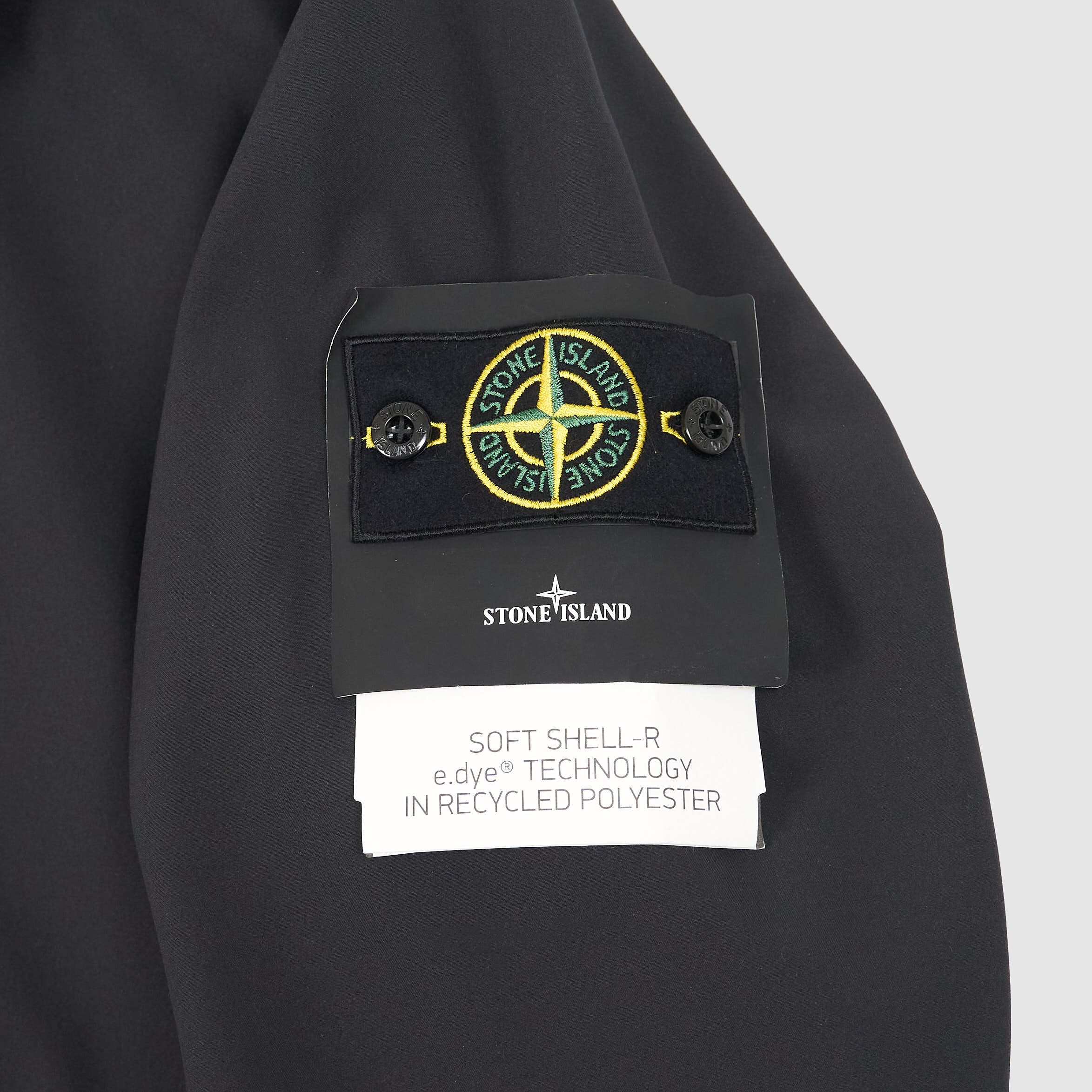 Stone island soft discount shell badge hooded jacket