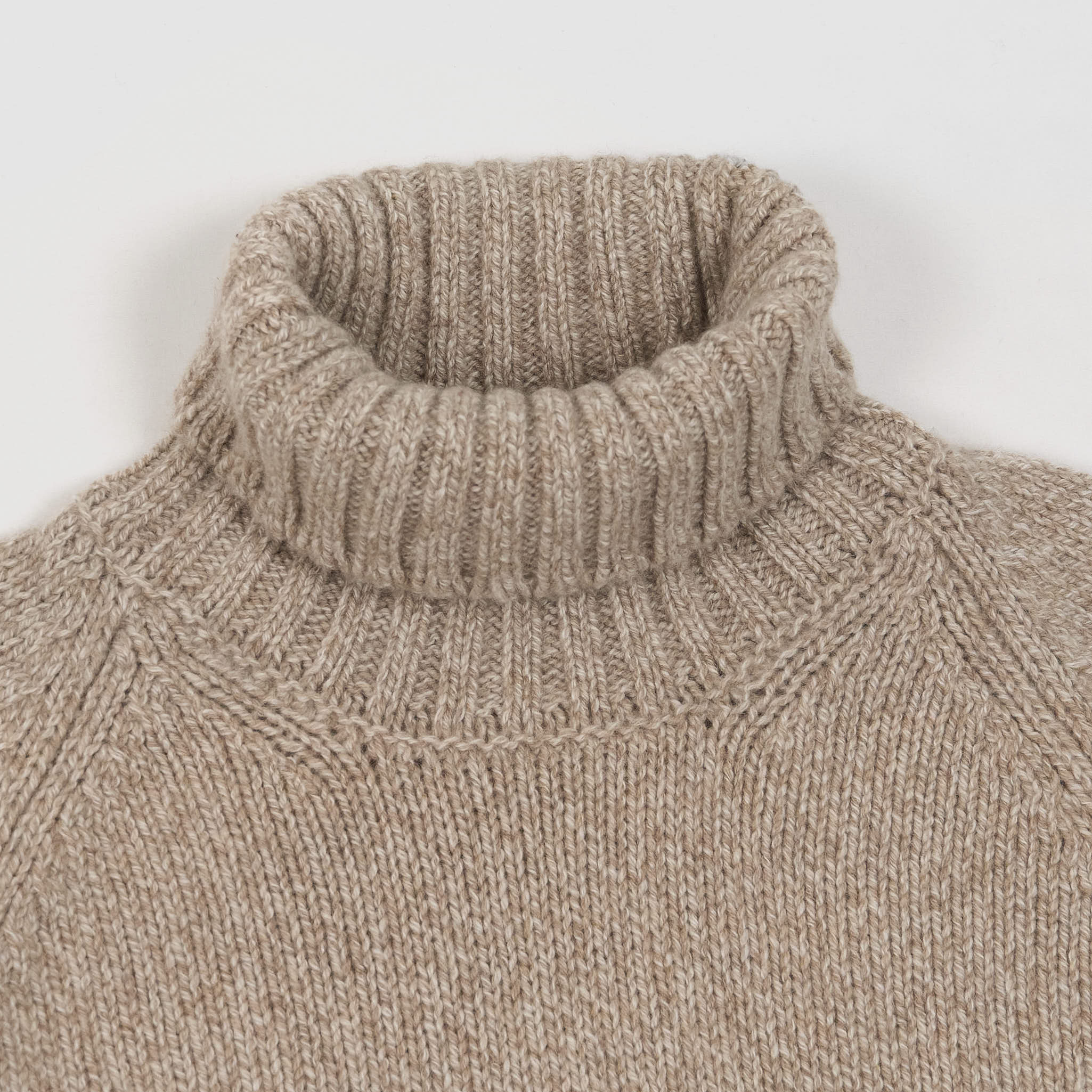 Gran Sasso Turtleneck Cashmere Pullover - DeeCee style