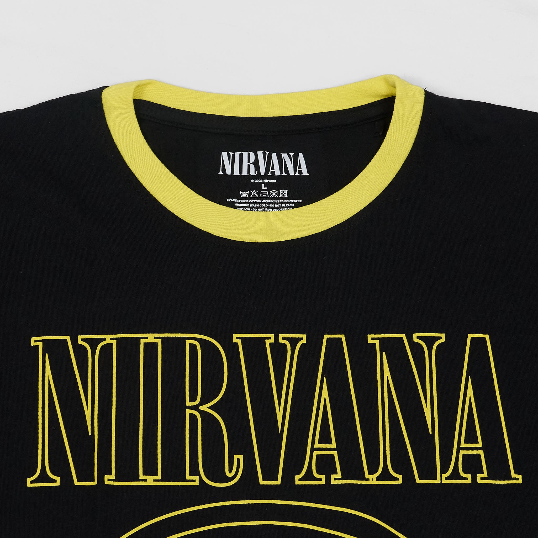 ASOS DESIGN - T-shirt Oversize Unisex Nera Con Stampe Del Gruppo Nirvana Su Licenza ASOS DESIGN - T-shirt Oversize Unisex Nera Con Stampe Del Gruppo Nirvana Su Licenza