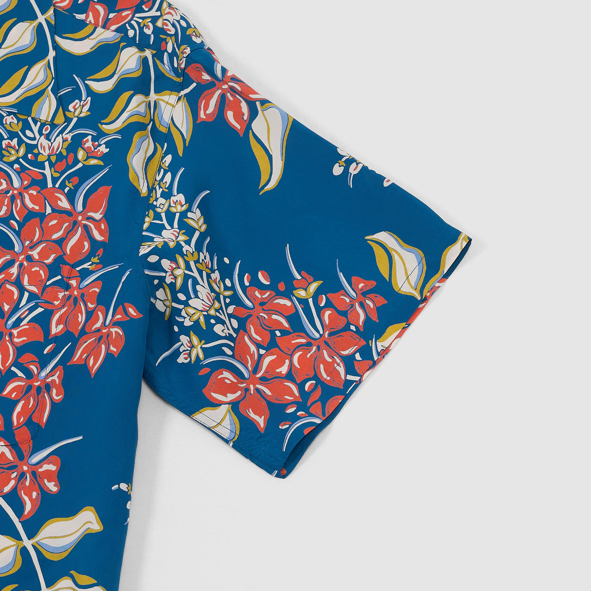 Sun Surf Rayon Flower Hawaiian Shirt