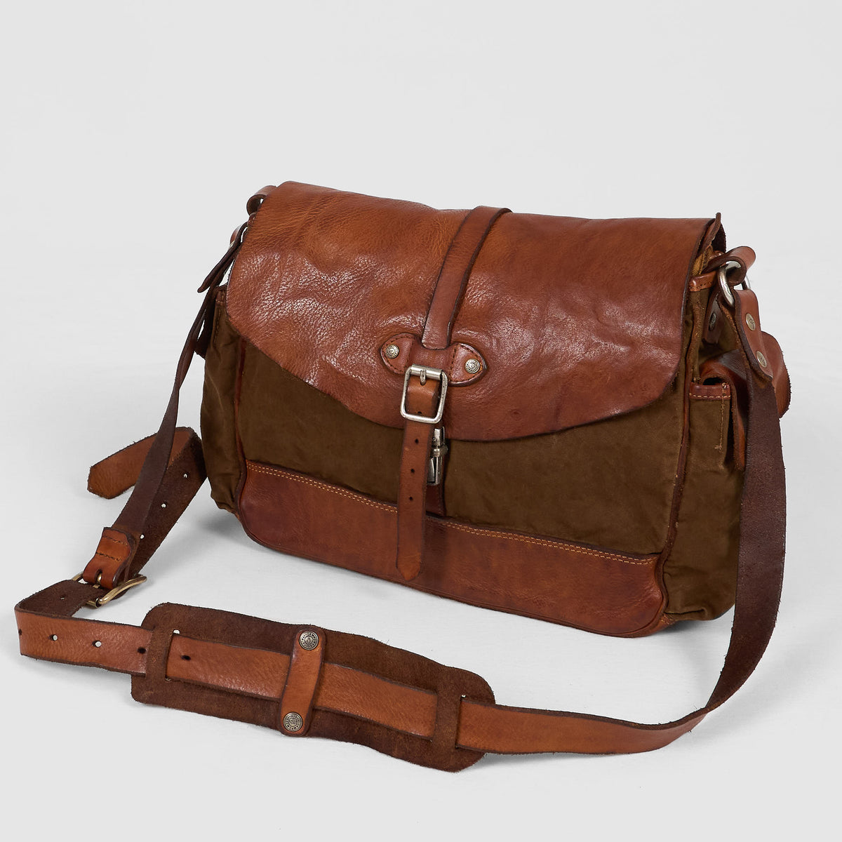 Campomaggi Canvas Leather Shoulder Bag