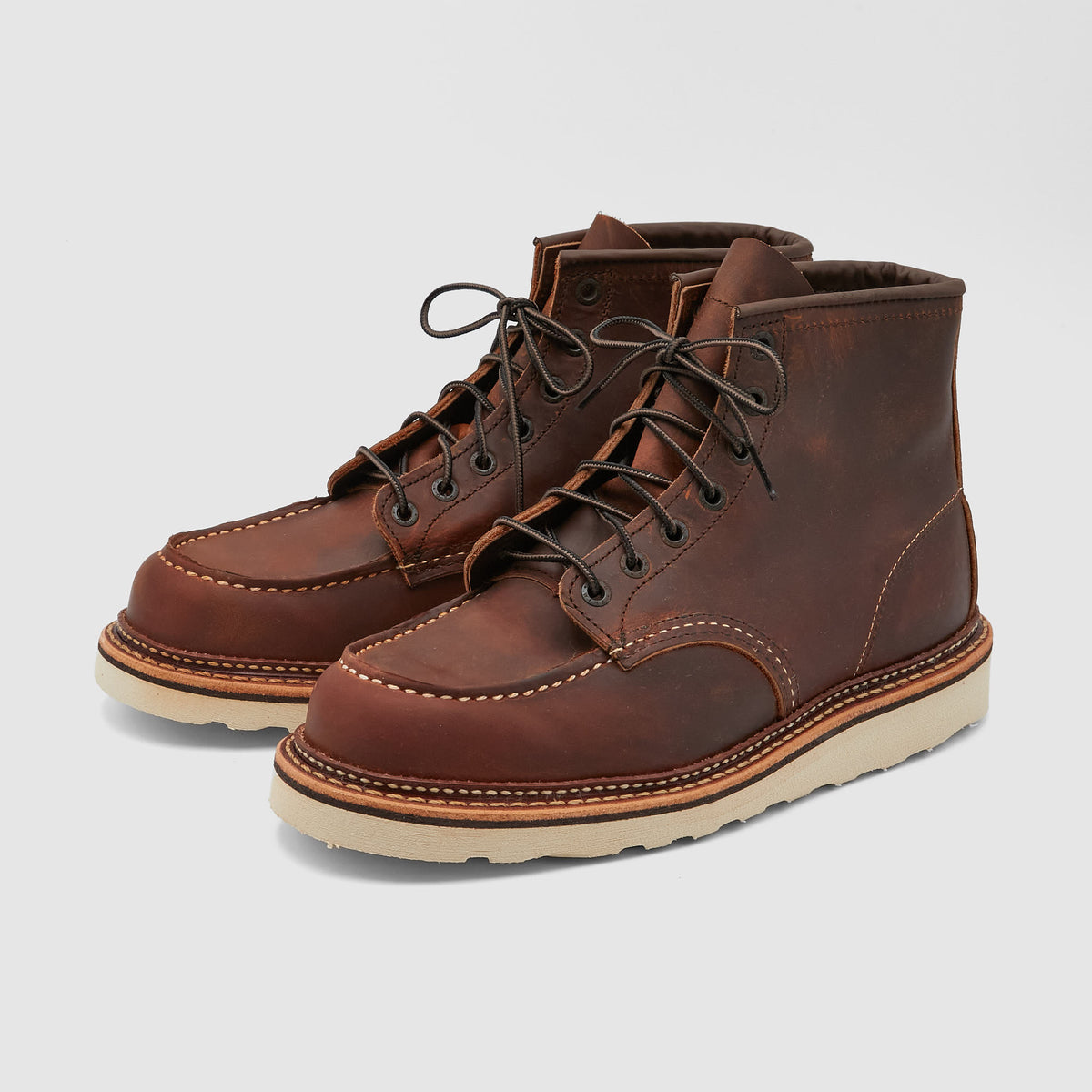 Red Wing Heritage Shoes Classic Moc Rough &amp; Tough  Leather, 01907