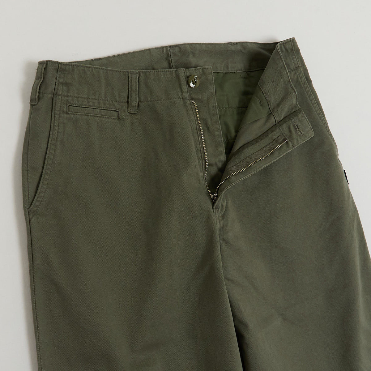 Neighborhood Relaxed Fitted Chino Trousers