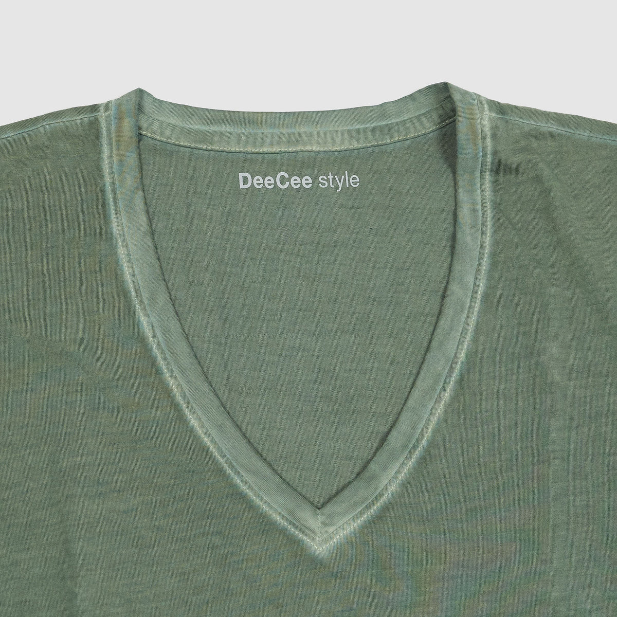 DeeCee style Ladies Peruvian V-Neck T-Shirt