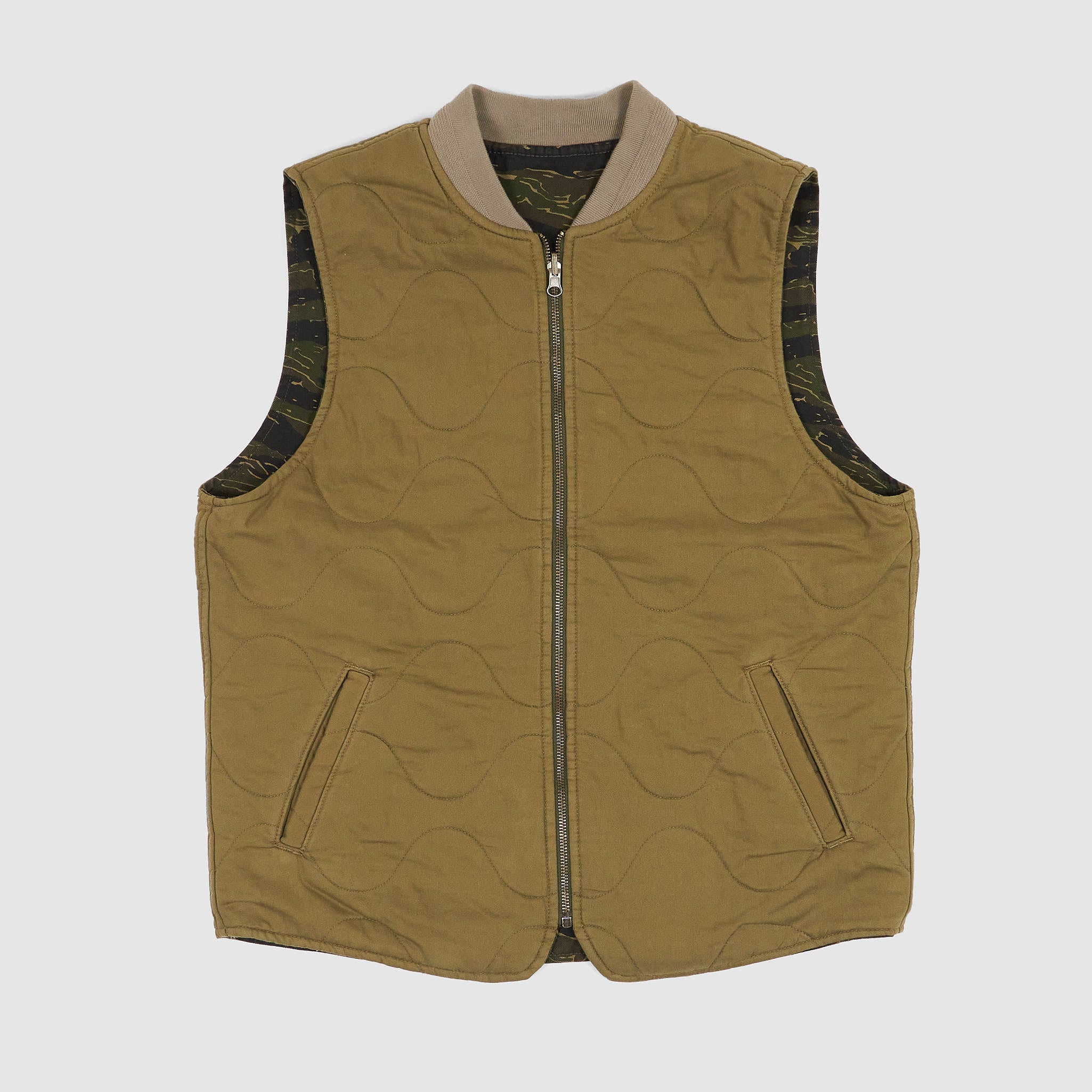 Chesapeake's Seawolf Reversible Tiger Camo Vest - DeeCee style