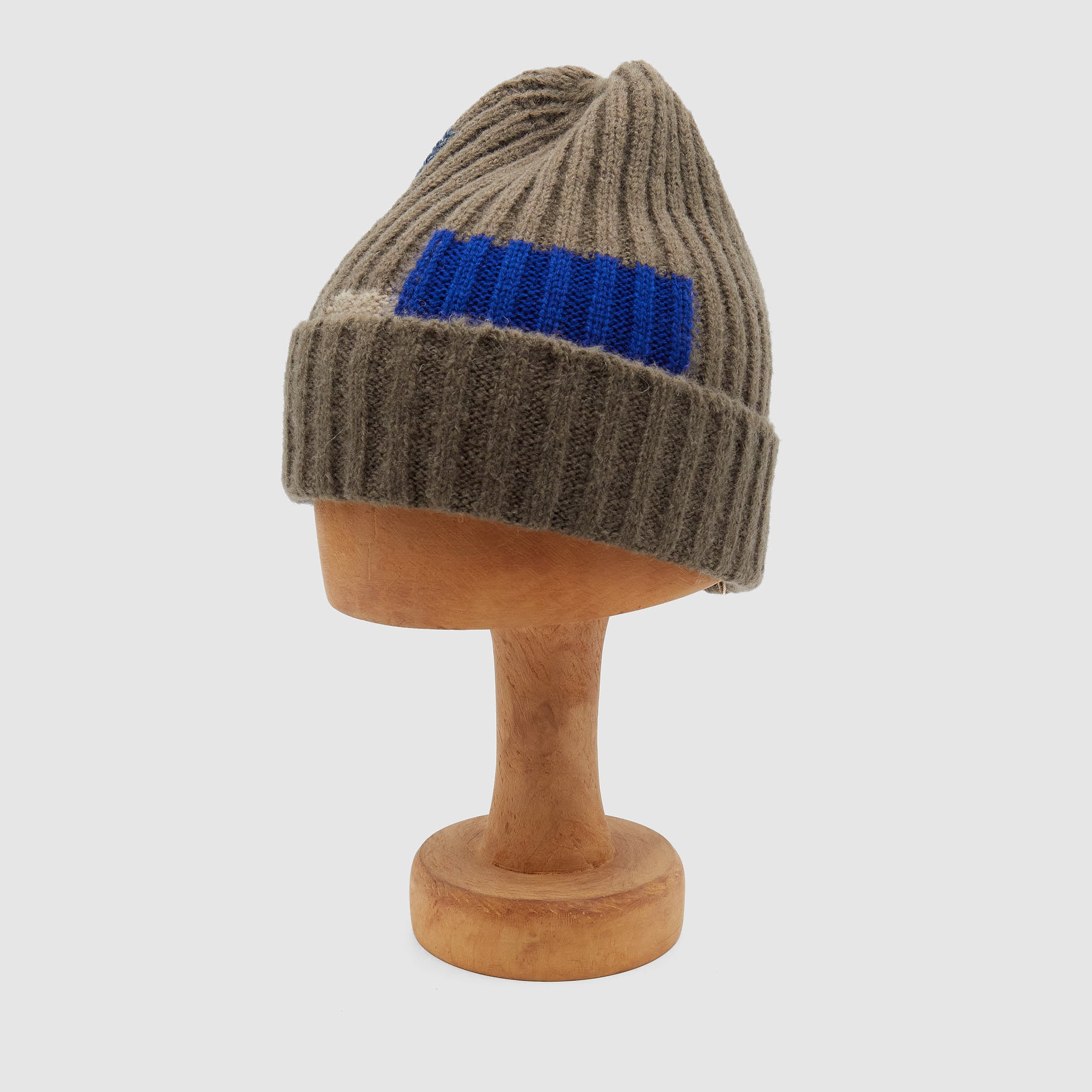 Kapital Tug iHagi Knitted Beanie - DeeCee style