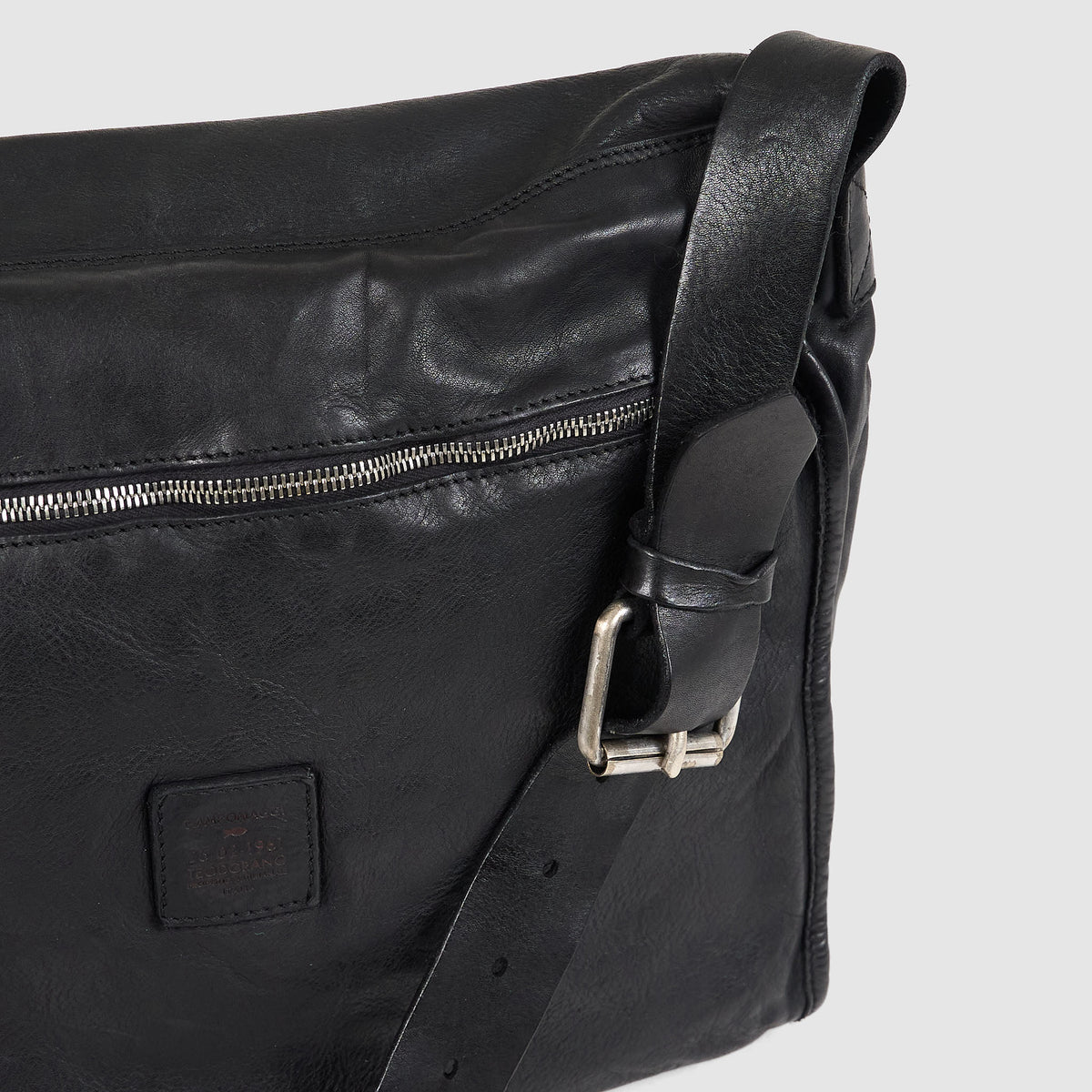 Campomaggi Crossbody Leather Shoulder Bag