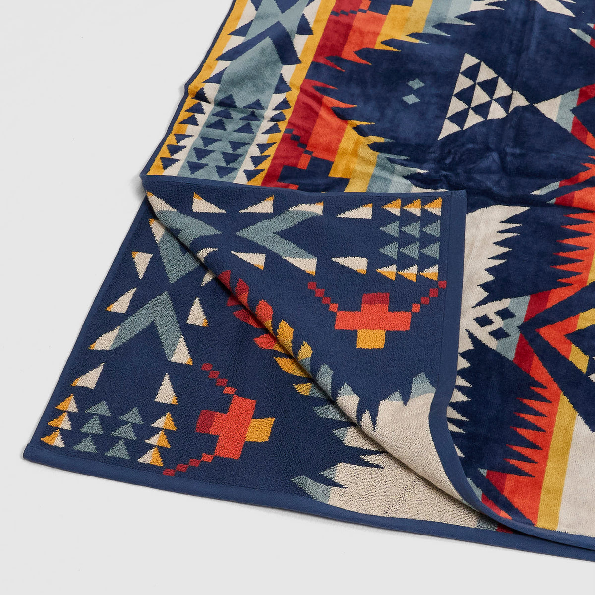 Pendleton Oversized Nehalem Navy Towel
