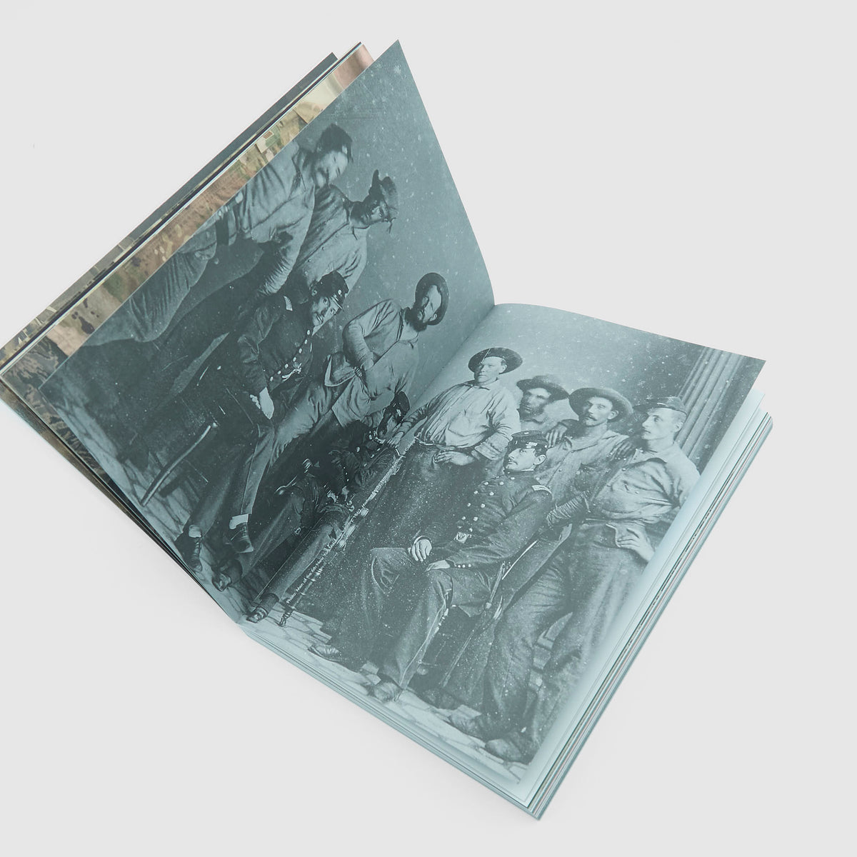 AVANT Magazine Vol2 "American Militaria"
