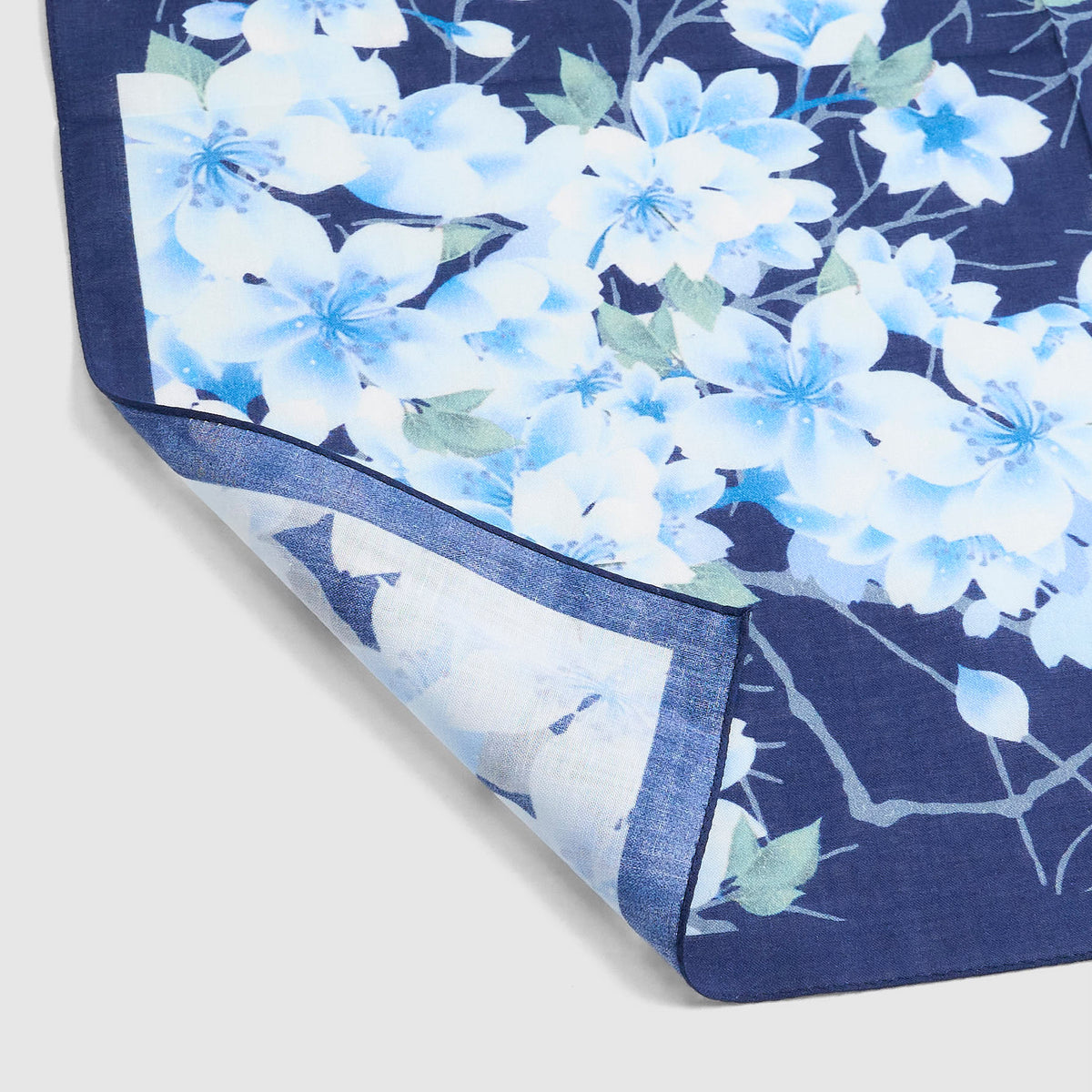 Blue Blue Japan Sakura Kaza Bandana