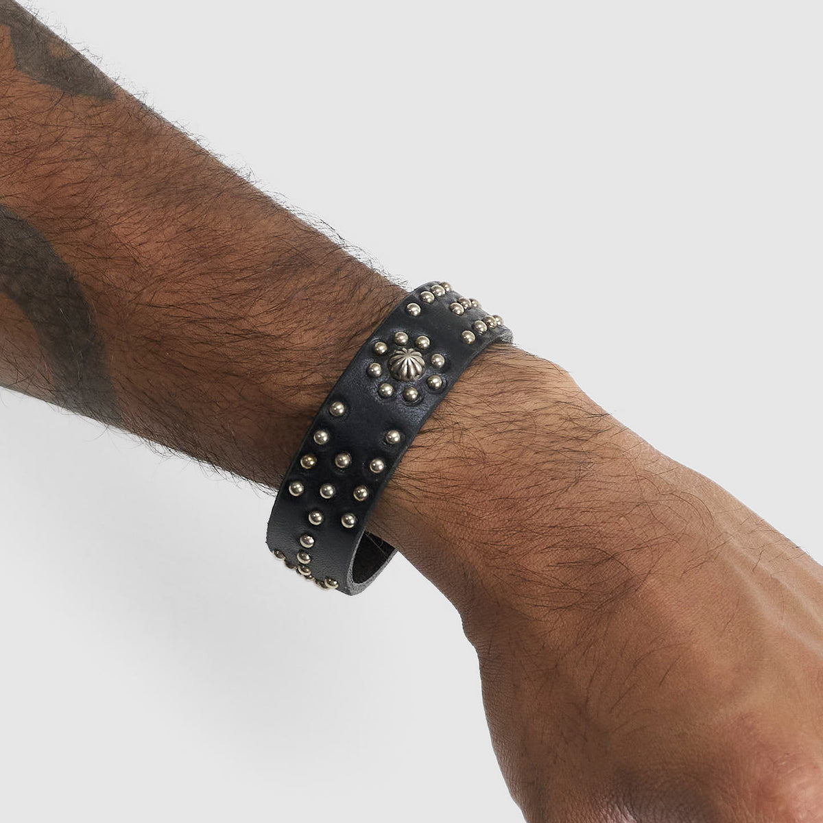 HTC Slim Studded Leather Bracelet