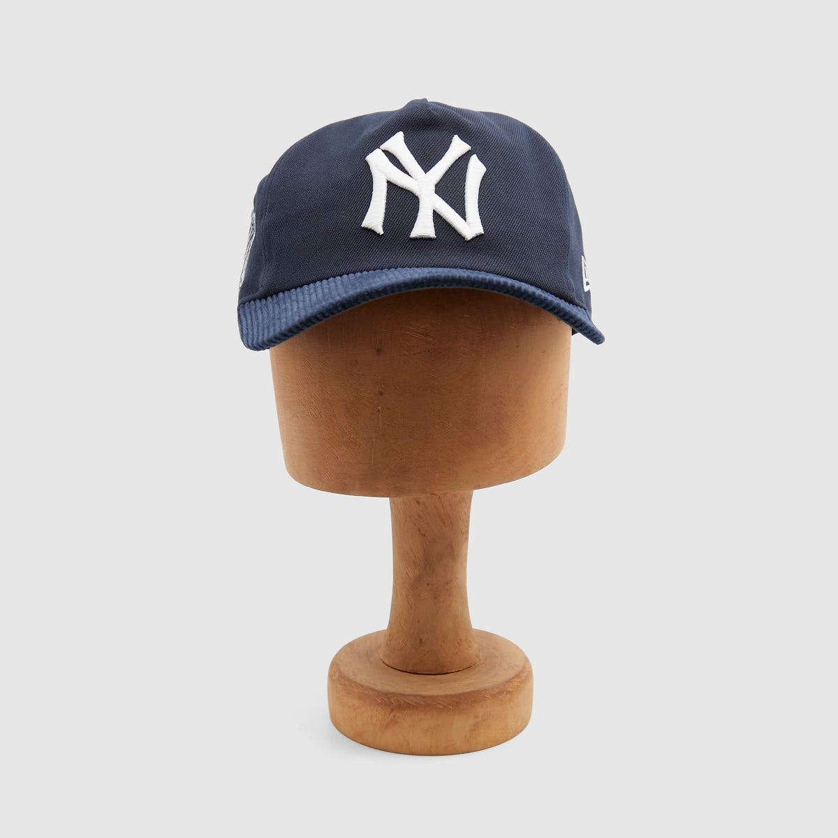 New Era 19Twenty Adjustable Yankees WS Corduroy Cap