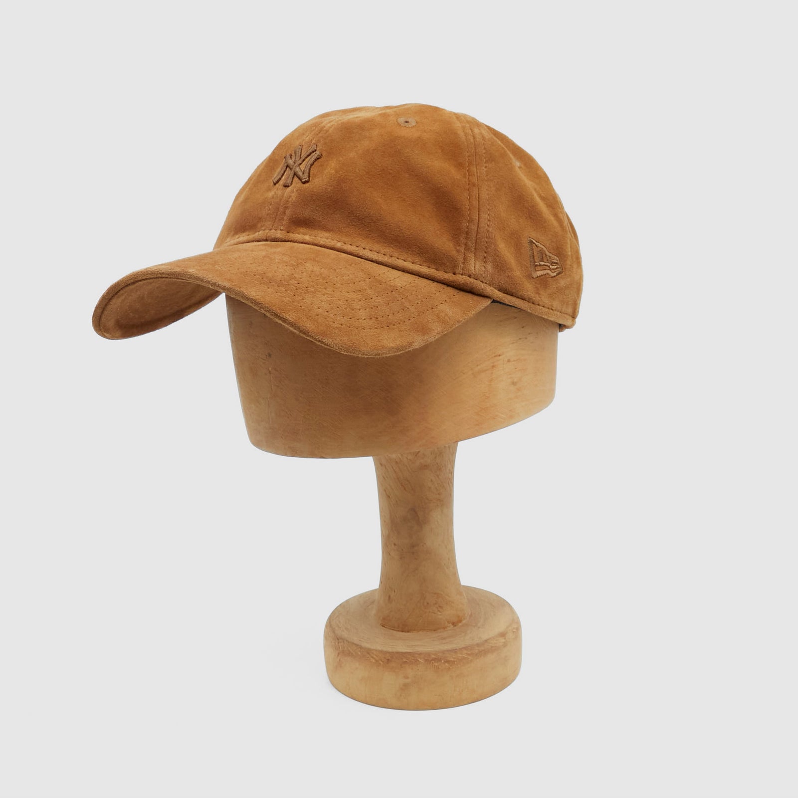 New Era 9Twenty Adjustable Suede Leather NY Yankees Cap