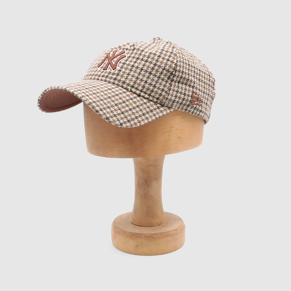 New Era 9Twenty Adjustable Yankees Houndstooth Cap