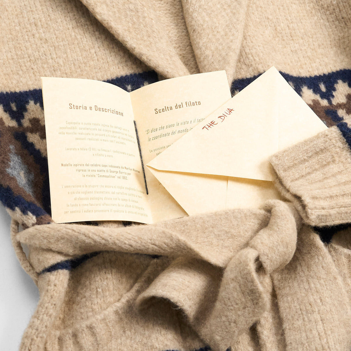 Rakki The Diva Marilyn Monroe Etno–Jacquard Wool Cardigan