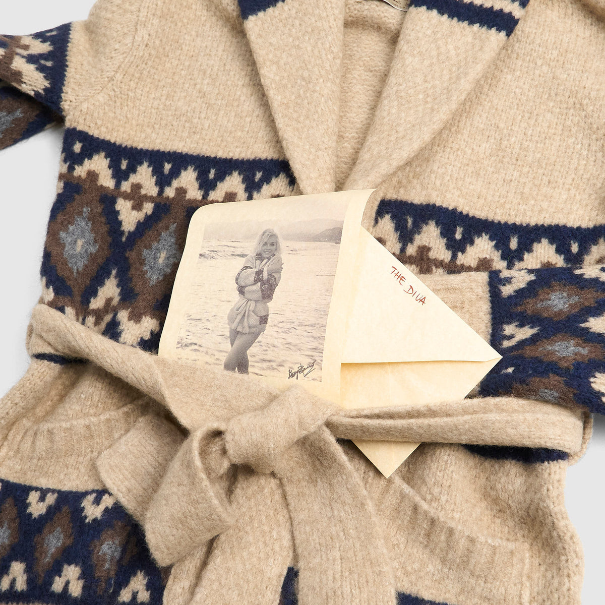 Rakki The Diva Marilyn Monroe Etno–Jacquard Wool Cardigan