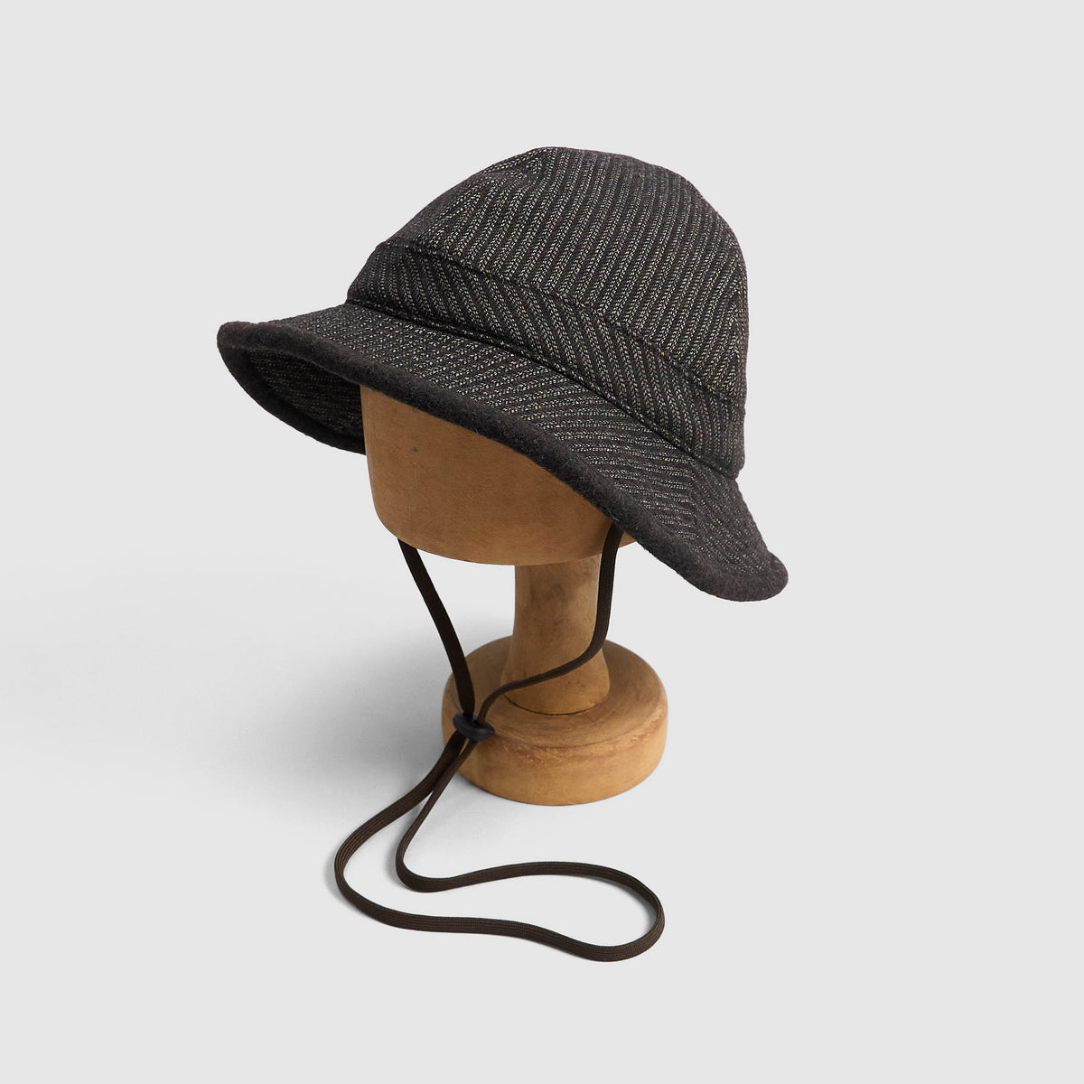 Câbleami Recycled Wool Browns Beach Bucket Hat