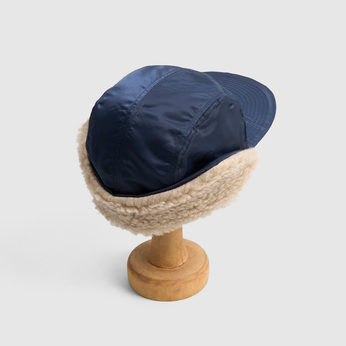 câbleami Flying Ball Earflaps Hat