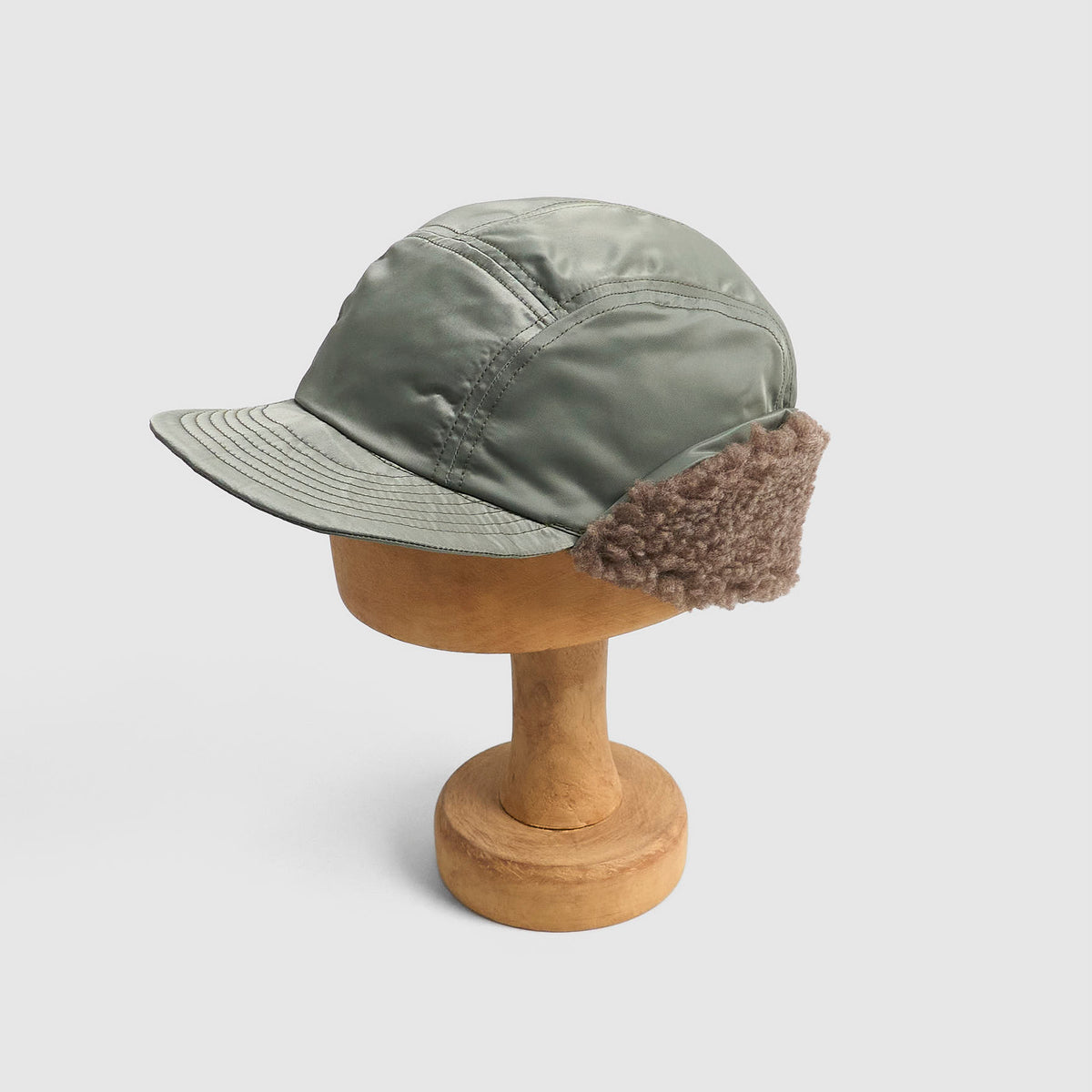 câbleami Flying Ball Earflaps Hat