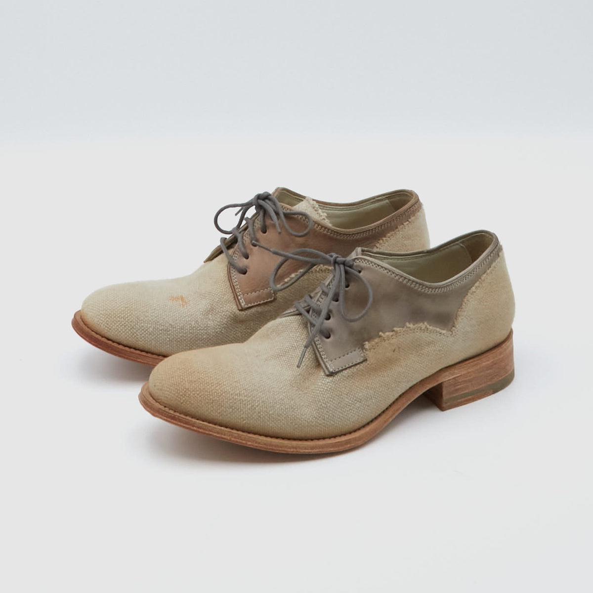 n.d.c Ladies Leather Lined Linen Shoe Made by Hand