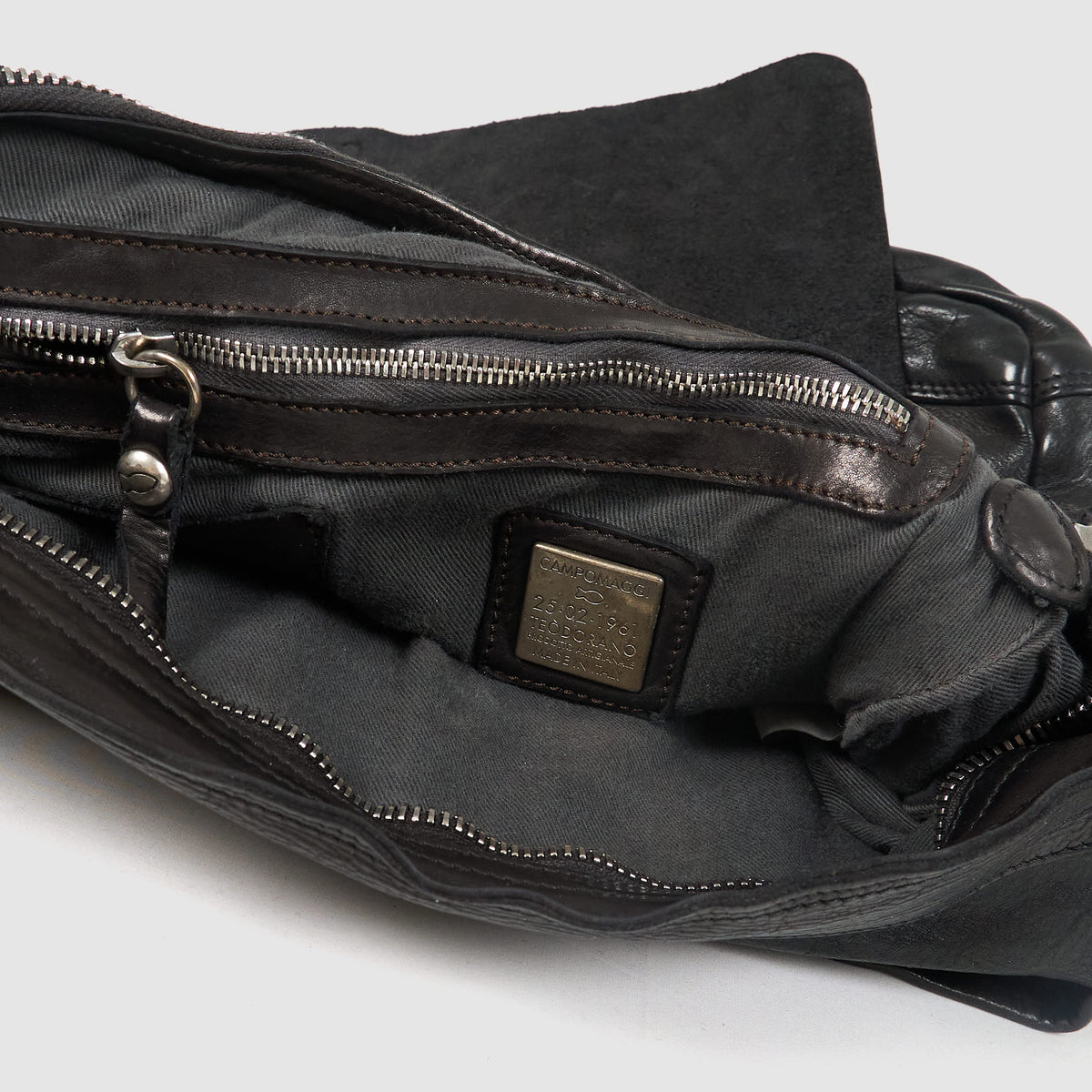 Campomaggi Large Leather Shoulder Bag