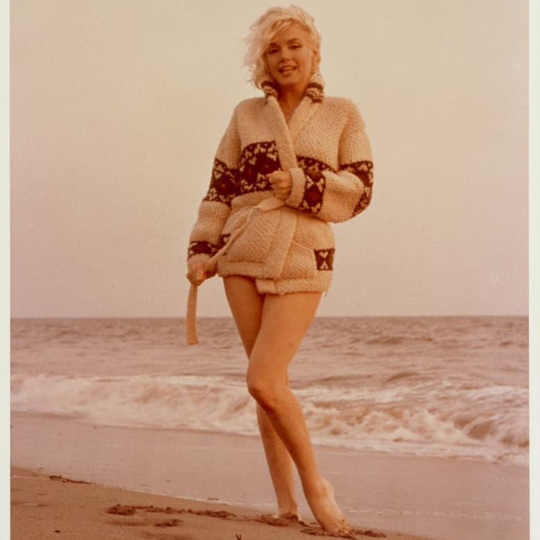 Rakki The Diva Marilyn Monroe Etno–Jacquard Wool Cardigan