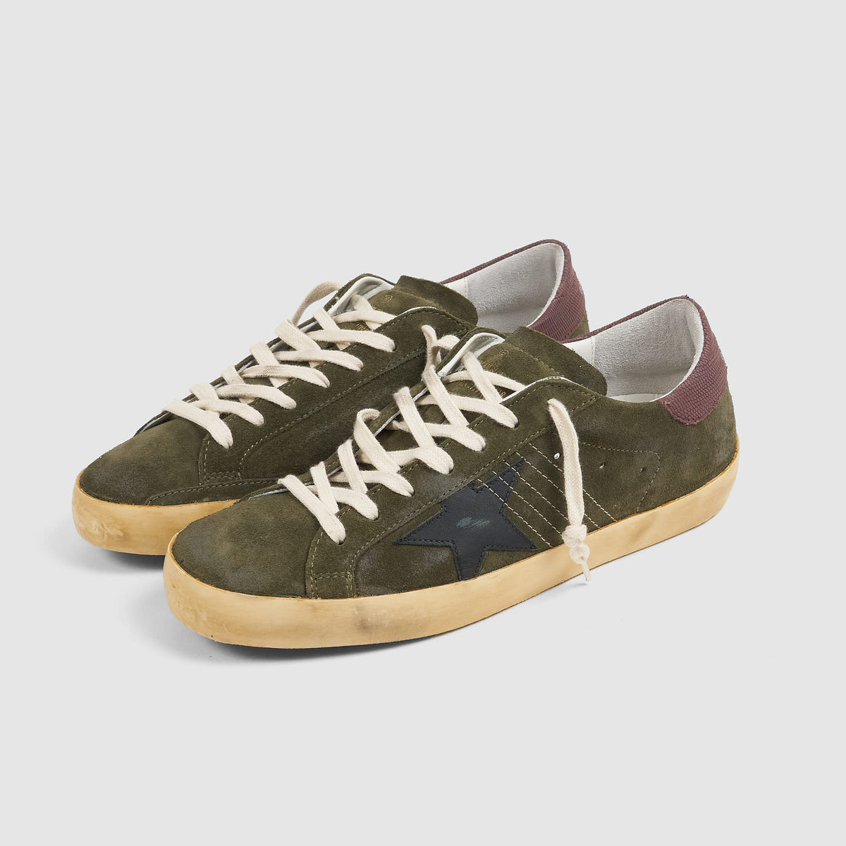 Golden goose 2025 green sneakers