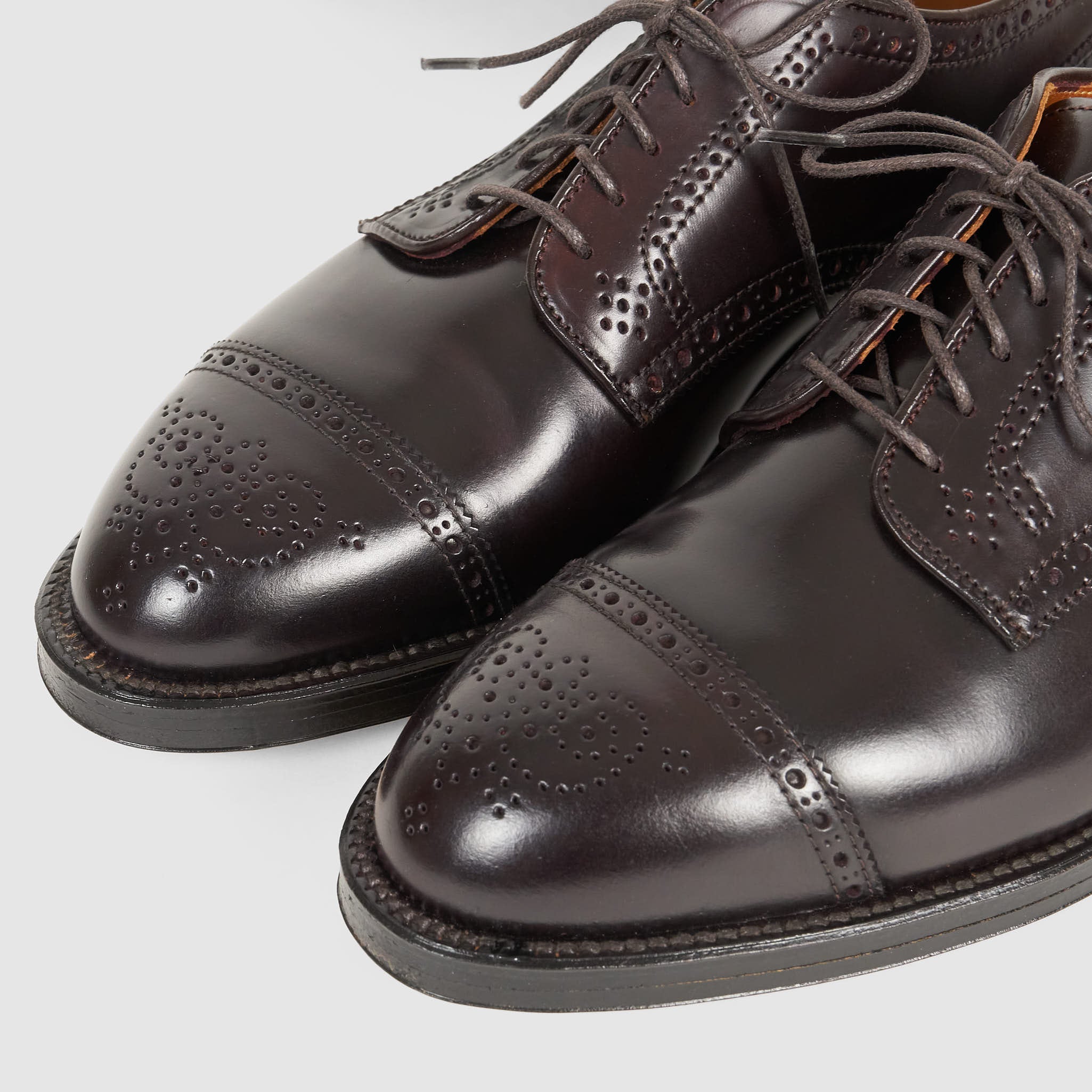 Alden Shoes Oxford Brogue 2145 Leather Shoes - DeeCee style