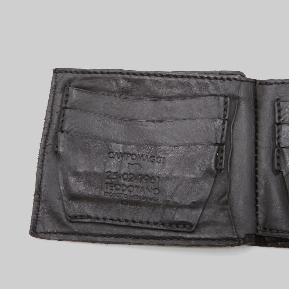 Campomaggi Horizontal Wallet with Coin Compartment