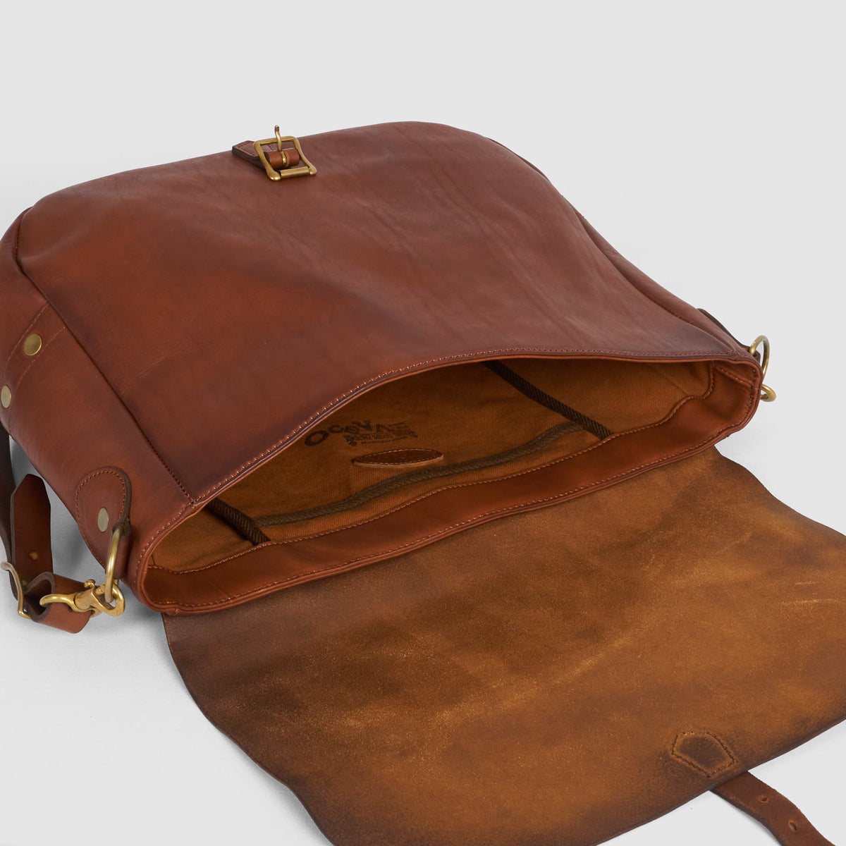 Vasco Postman Leather Shoulder Bag Large