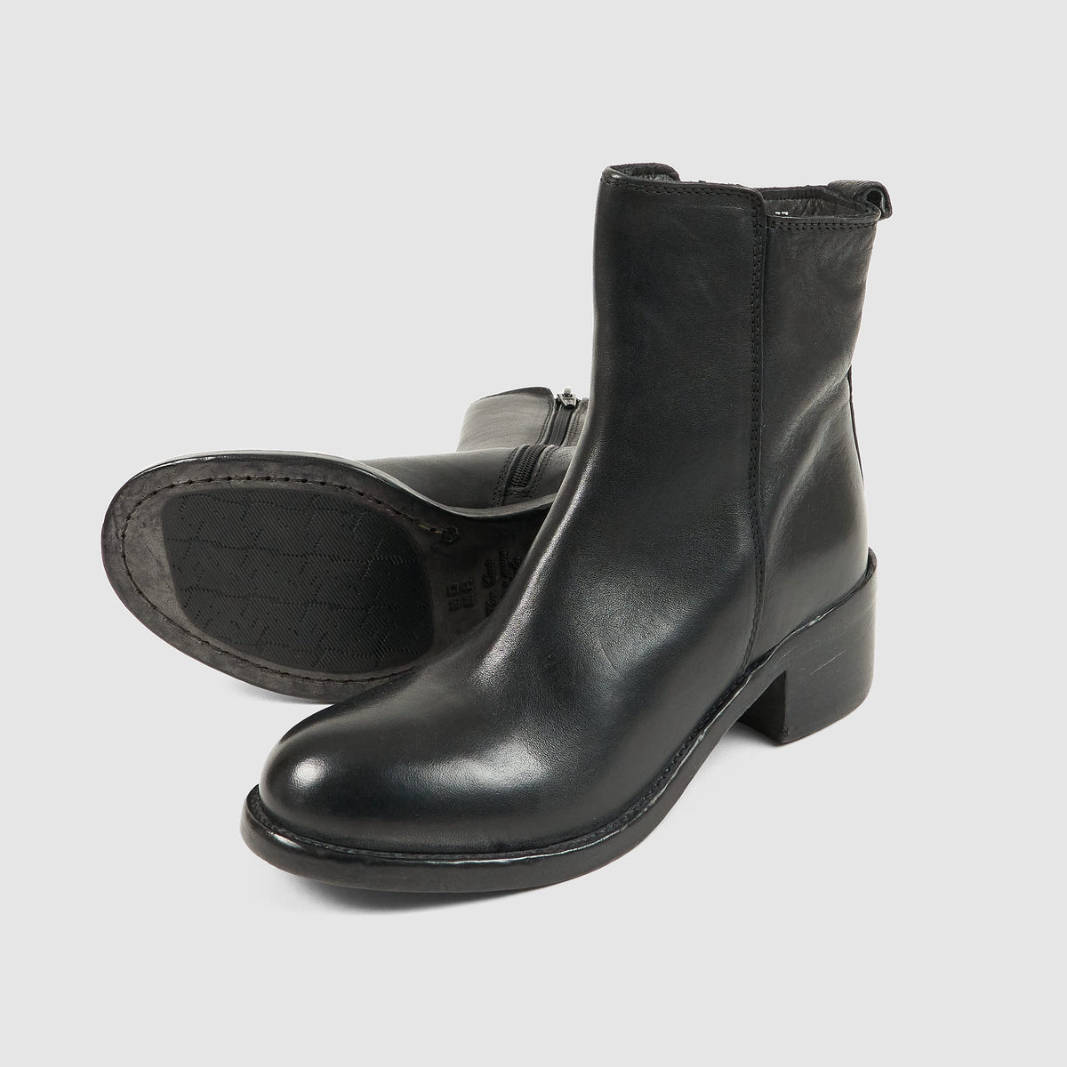 Moma Ladies Tronchetto Chelsea Ankle Boot