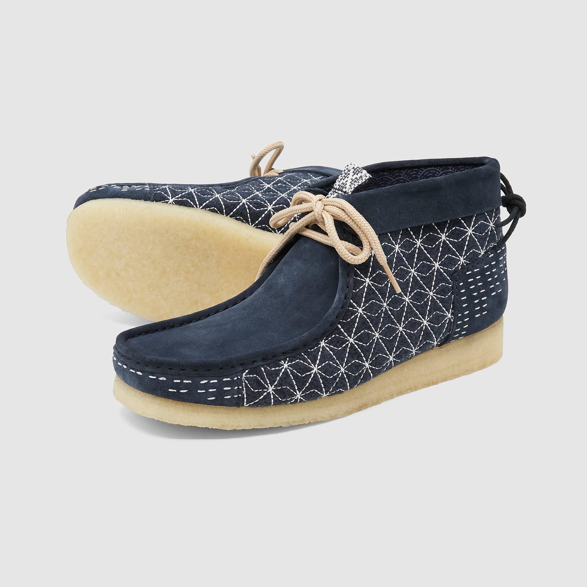 Clarks wallabee indigo outlet