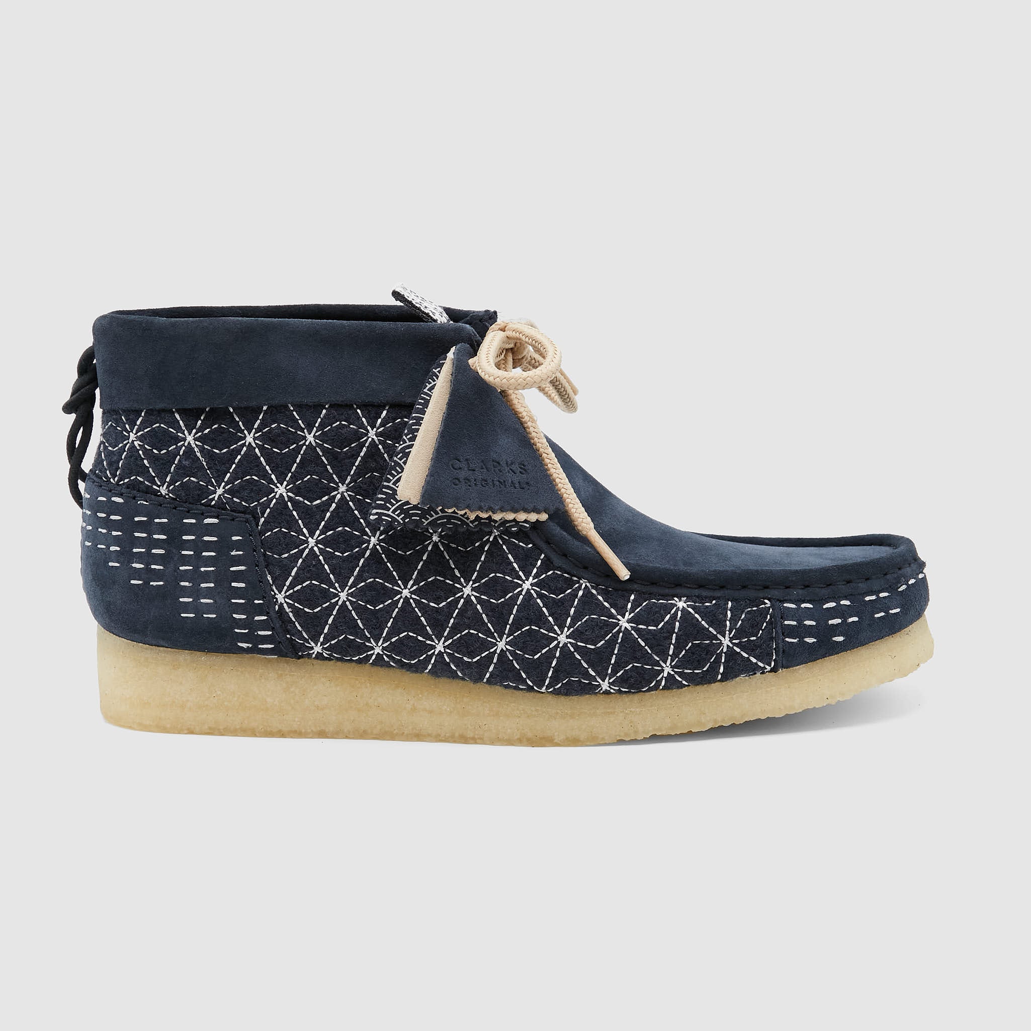 Clarks wallabees high top top