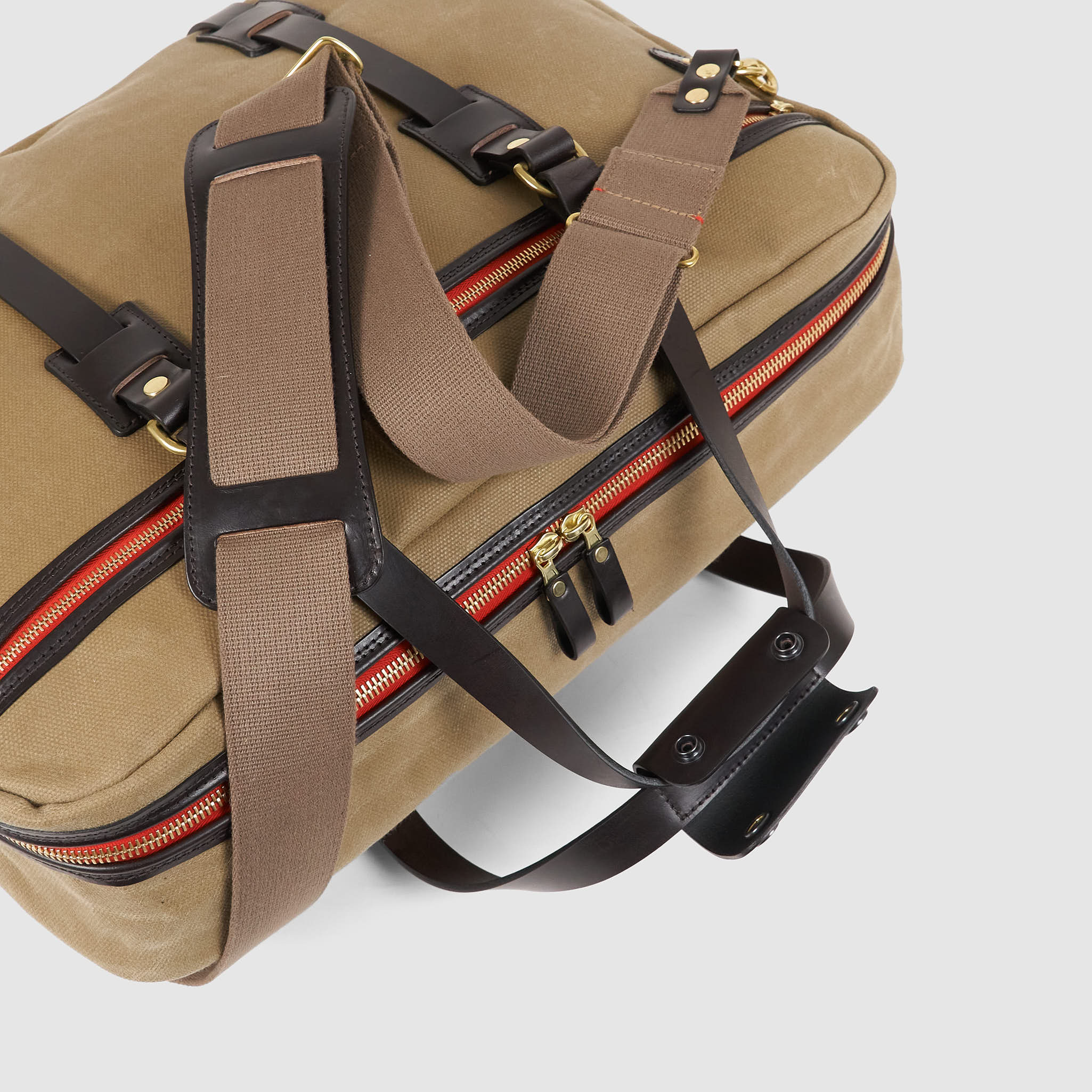 Croots Canvas Flight Bag - DeeCee style
