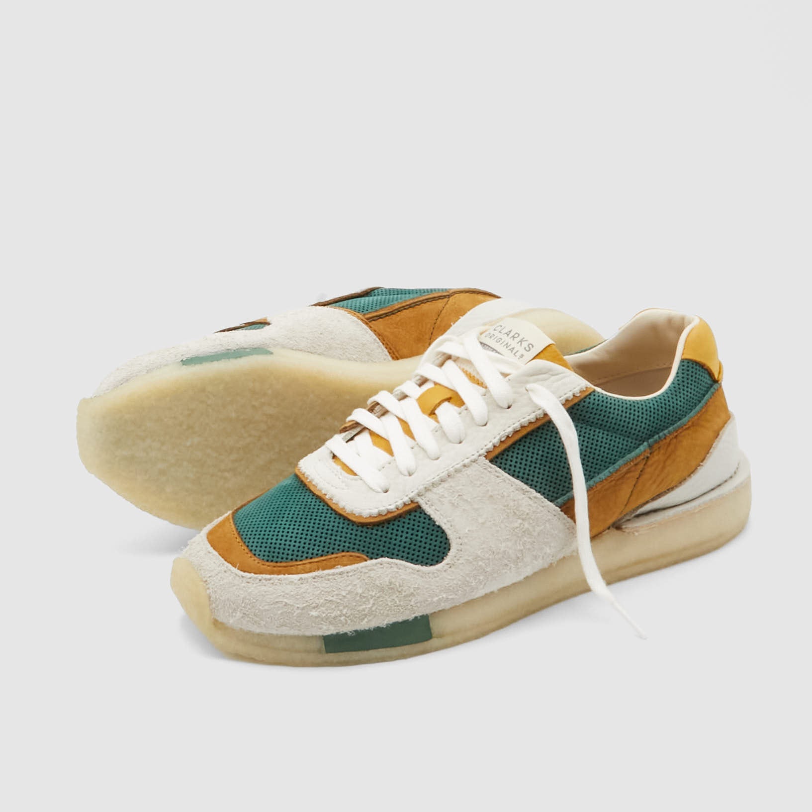 Clarks Torrun Comfort Sneaker - DeeCee style